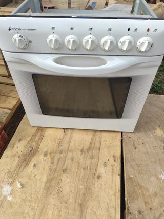 Horno y vitro Edesa de segunda mano por 60 EUR en Huesca en WALLAPOP