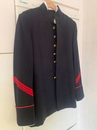 Uniforme gala ejercito tierra de segunda mano por 60 EUR en Vilecha en  WALLAPOP