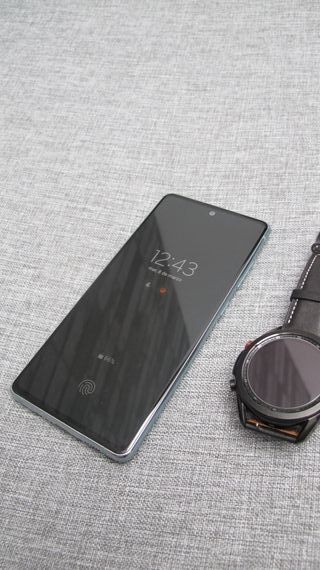 Samsung Galaxy S20 FE 128GB y Galaxy Watch 3 45mm de segunda mano por 450  EUR en Sevilla en WALLAPOP