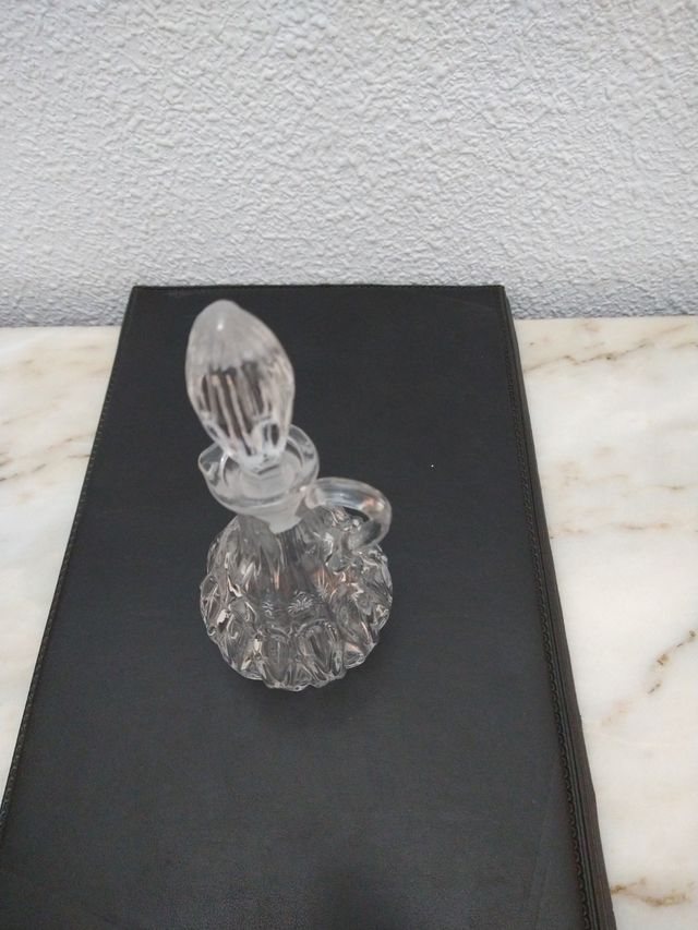 Frasco de esencias de cristal