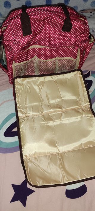 Mochila porta biberones y pañales de segunda mano por 10 EUR en Sant Josep  de sa Talaia en WALLAPOP