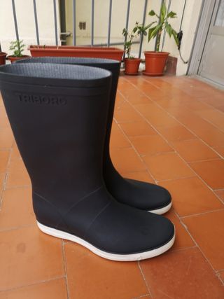Botas de Agua Katiuskas Impermeable Hombre de segunda mano por 8 EUR en  Madrid en WALLAPOP
