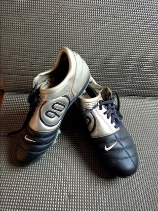 Nike Air zoom total 90 III FG - talla 44 de segunda mano por 60 EUR en  Alicante en WALLAPOP