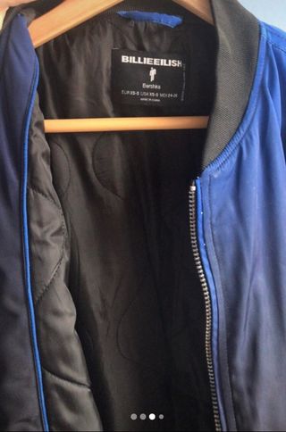 Chaqueta BillieEilish x Bershka de segunda mano por 20 EUR en Fuengirola en  WALLAPOP