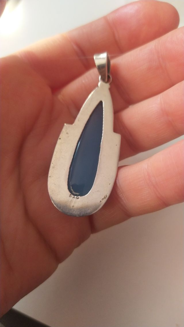 conjunto de plata y Calcedonia