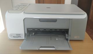 Impresora HP Photosmart C4180 All-in-One de segunda mano por 15 EUR en  Calera de León en WALLAPOP