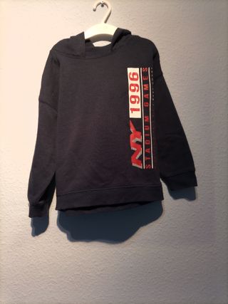 Sudadera azul marino primark de segunda mano por 3 EUR en Aguadulce en  WALLAPOP