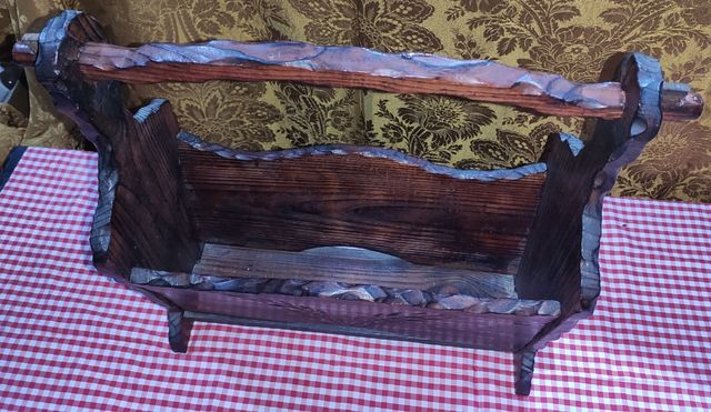 Antiguo Revistero de Madera