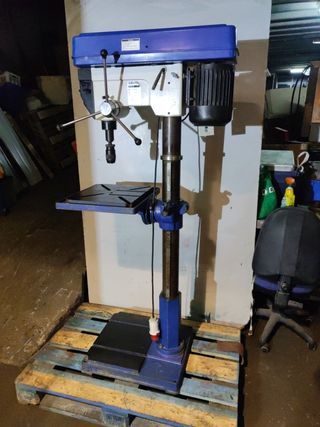Taladro de columna Belflex de segunda mano por 600 EUR en Sant Climent de  Llobregat en WALLAPOP