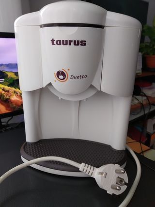Cafetera Taurus 2 tazas de segunda mano por 8 EUR en Madrid en WALLAPOP