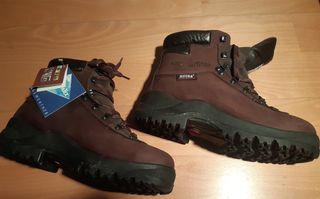 Botas Jefeda de segunda mano por 40 EUR en Logroño en WALLAPOP