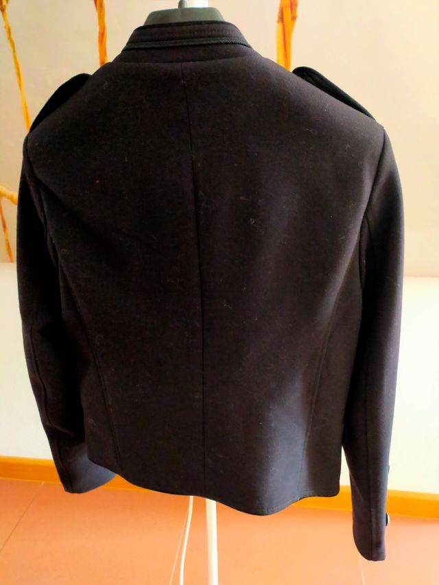 Chaqueta Negra Beska