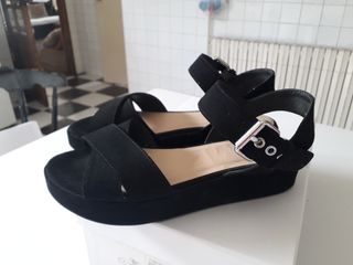 Sandalias. Bimba y Lola de segunda mano por 20 EUR en Patos en WALLAPOP