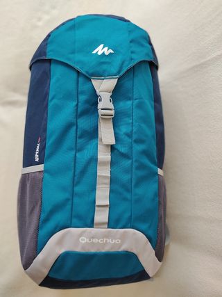 Mochila Arpenaz 40 Decahtlon de segunda mano por 16,99 EUR en Poligono Los  Villares Reina en WALLAPOP