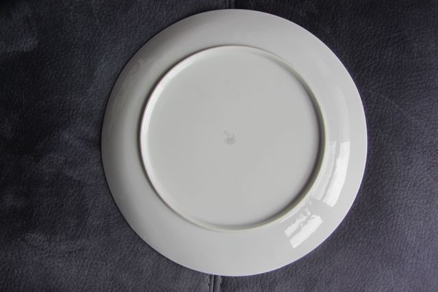 Plato de porcelana fina MAH Vigo