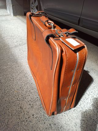 Maleta antigua de segunda mano por 30 EUR en Elche en WALLAPOP