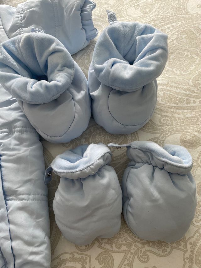 Buzo Marca Dulces como nuevo 1-3 meses