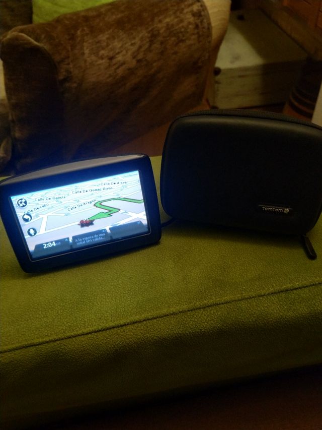 NAVEGADOR TOMTOM