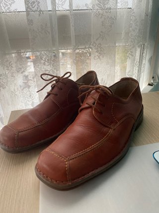 Zapatos de piel caballero EL CORTE INGLÉS de segunda mano por 35 EUR en  Gijón en WALLAPOP