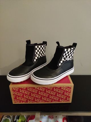 Botas de agua vans de segunda mano por 45 EUR en Donostia-San Sebastián en  WALLAPOP