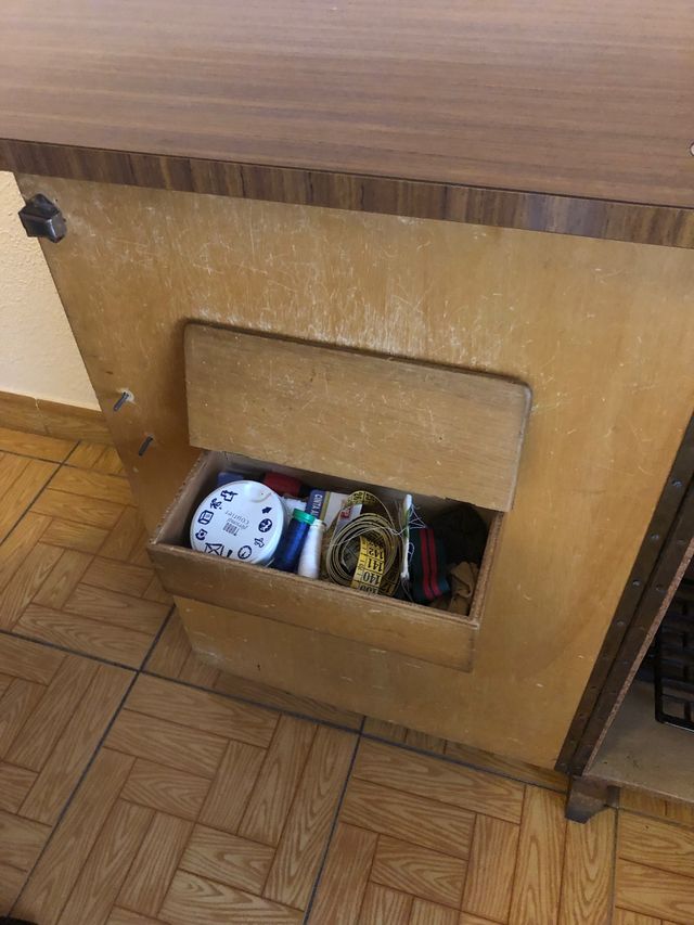 Maquina de coser Sigma en uso