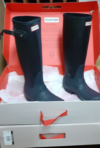 Botas Hunter mujer talla 36 color negro de segunda mano por 45 EUR en A  Coruña en WALLAPOP