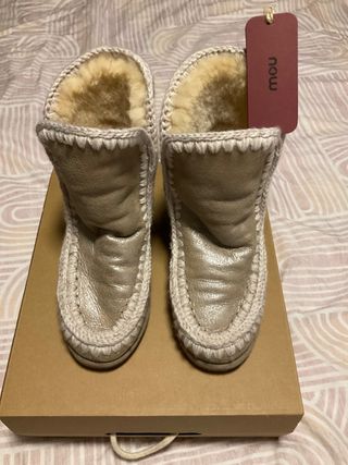 Botas mou (ORIGINALES) OFERTAAAAA¡¡ de segunda mano por 120 EUR en Alcorcón  en WALLAPOP