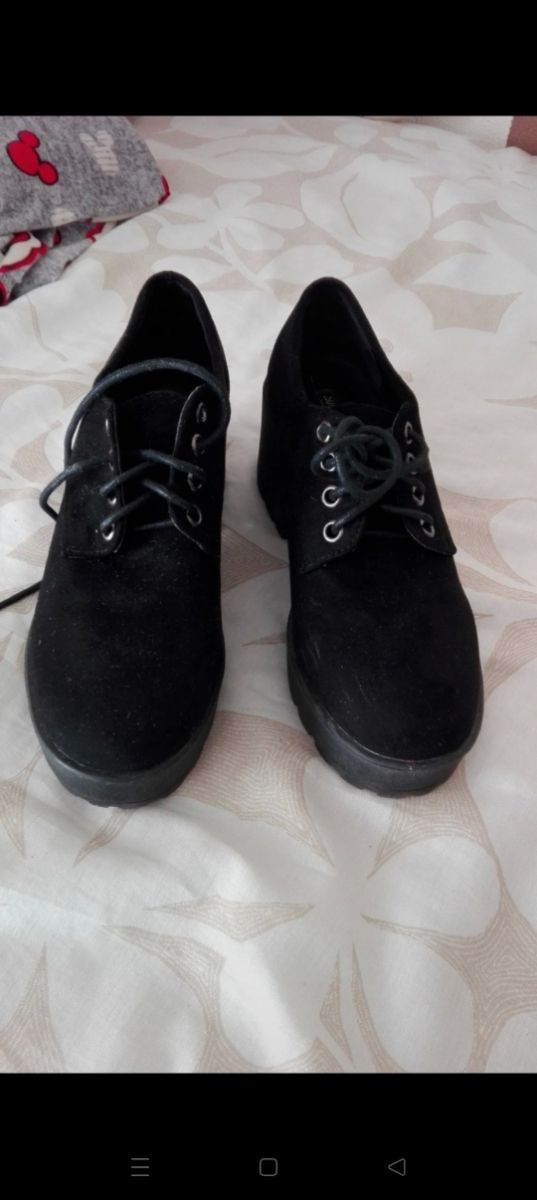 zapatos de terciopelo