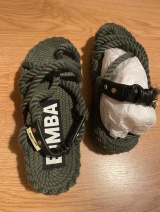 Sandalia plataforma de Bimba y Lola de segunda mano por 60 EUR en Alicante  en WALLAPOP