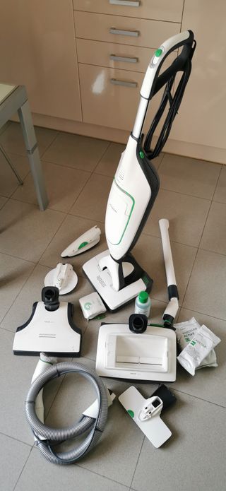VORWERK Kobold VK 200 Mit Teppichbürste EB 400 | Hier