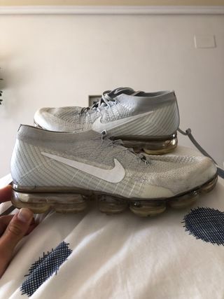 VaporMax de segunda mano por 45 EUR en Castro-Urdiales en WALLAPOP