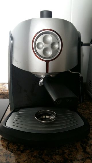 Cafetera Saeco Nina Bar (no funciona bien) de segunda mano por 20 EUR en  Nules en WALLAPOP