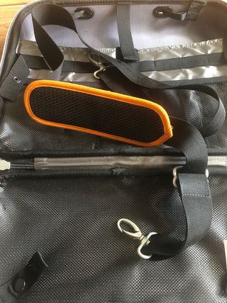 Maletín Portátil IKEA Family de segunda mano por 3 EUR en Cambados en  WALLAPOP