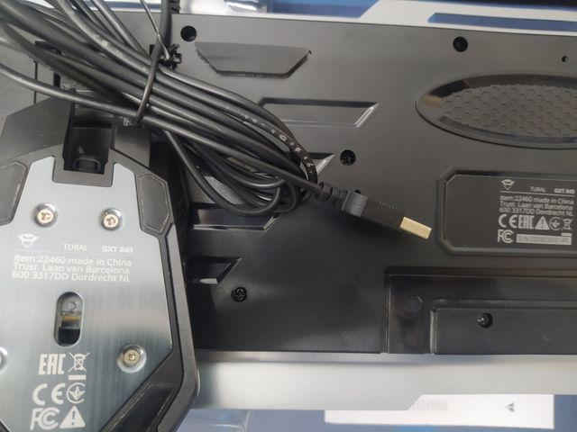 Conjunto de teclado y ratón gaming Trust