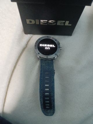 Reloj SmartWatch diésel hombre de segunda mano por 200 EUR en Valls en  WALLAPOP