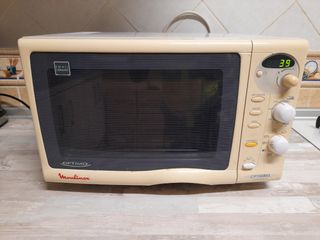 Microondas Moulinex OPTIMO Y57 de segunda mano por 25 EUR en Alameda en  WALLAPOP