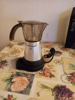Cafetera italiana electrica de segunda mano por 20 EUR en El Álamo en  WALLAPOP