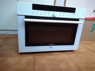 Horno LG como nuevo de segunda mano por 85 EUR en Bilbao en WALLAPOP