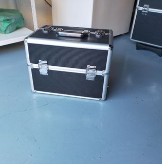 Maletín de peluquería de segunda mano en WALLAPOP
