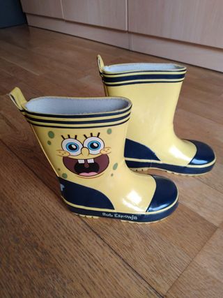Botas de agua Bob Esponja Talla 25 de segunda mano por 6 EUR en Zaragoza en  WALLAPOP