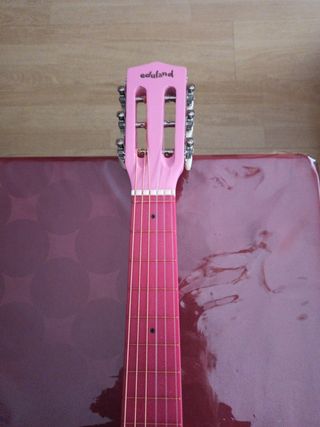 GUITARRA ROSA EDULAND de segunda mano por 15 EUR en Parla en WALLAPOP