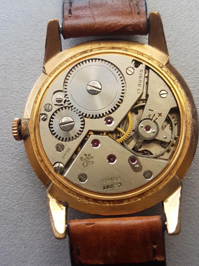 Reloj de cuerda cauny calendario