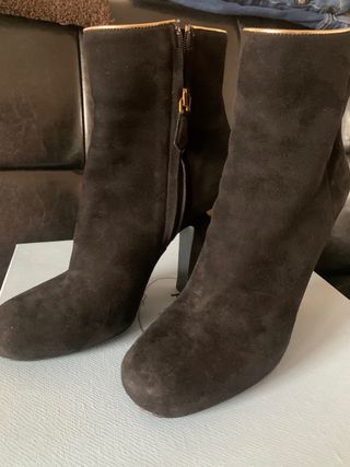 Botines Prada de segunda mano en WALLAPOP
