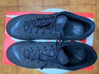 Nike Mercurial Negras Fútbol Sala de segunda mano por 50 EUR en Valladolid  en WALLAPOP