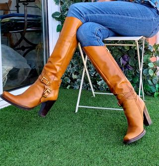 Botas italianas, piel 100% de segunda mano por 22 EUR en Alicante en  WALLAPOP