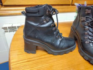 Botines Stradivarius de segunda mano por 10 EUR en Opakua en WALLAPOP