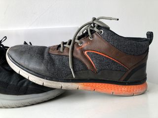 Zapatillas usadas pero en buen estado de segunda mano por 10 EUR en Madrid  en WALLAPOP