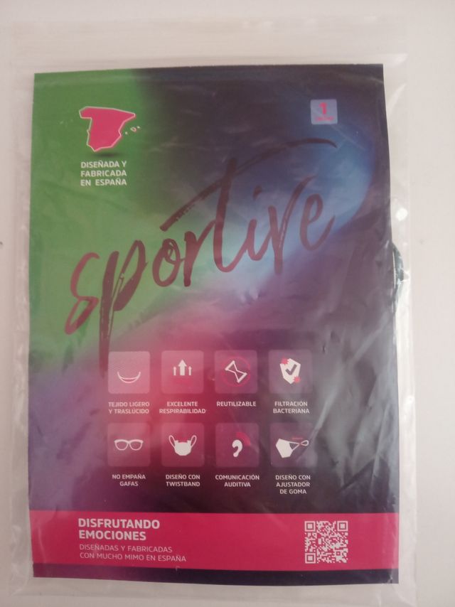 Mascarilla transparente reutilizable talla M.