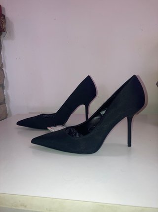 Zapatos tacón 10 cm. Talla 38 zara ! de segunda mano por 25 EUR en Igualada  en WALLAPOP