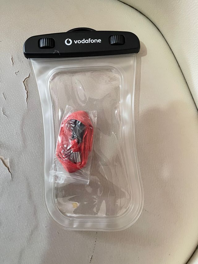 custodia waterproof più laccetto